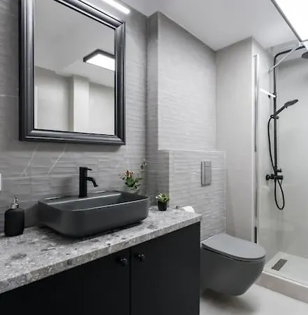 Apartman Sunny 2br Flat - Location - Charming Balcony