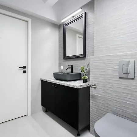 Apartman Sunny 2br Flat - Location - Charming Balcony
