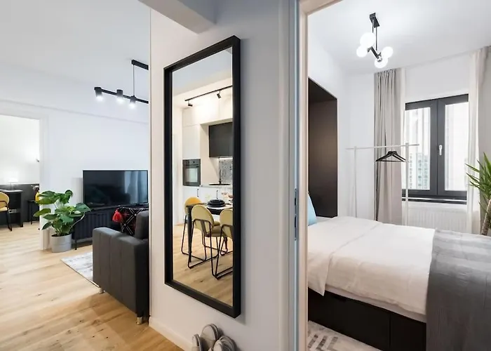 Sunny 2br Flat - Location - Charming Balcony Apartament *