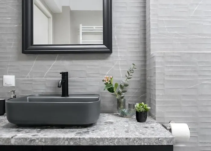 Sunny 2br Flat - Location - Charming Balcony Bucureşti