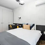 Lejlighed Sunny 2br Flat - Location - Charming Balcony