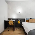 Sunny 2br Flat - Location - Charming Balcony Lejlighed Bukarest