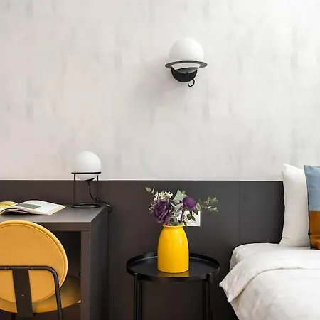 Sunny 2br Flat - Location - Charming Balcony Appartement Boekarest