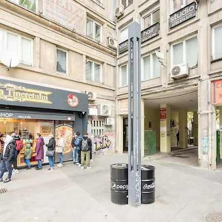 Sunny 2br Flat - Location - Charming Balcony