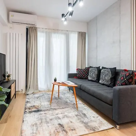 Sunny 2br Flat - Location - Charming Balcony * Bucarest