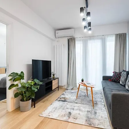 Sunny 2br Flat - Location - Charming Balcony Apartment Bucharest