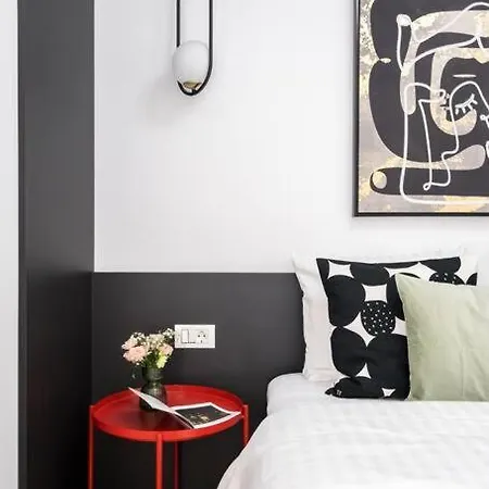 Sunny 2br Flat - Location - Charming Balcony Apartamento Bucarest