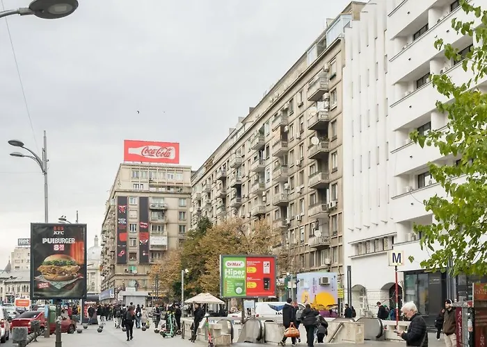 Sunny 2br Flat - Location - Charming Balcony