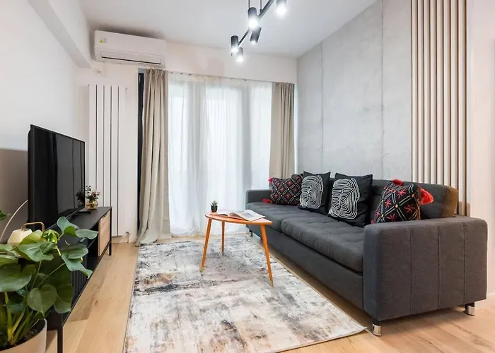 Sunny 2br Flat - Location - Charming Balcony * Bukarest