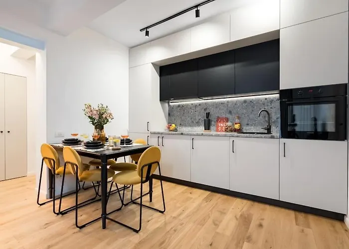 Apartment Sunny 2br Flat - Location - Charming Balcony Bucharest