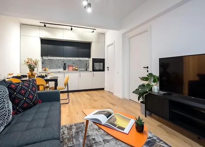 Sunny 2br Flat - Location - Charming Balcony * Bukarest