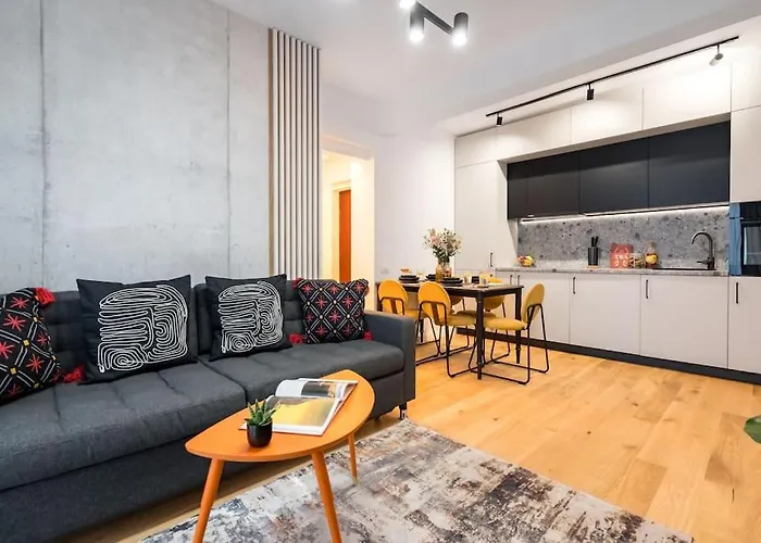 Sunny 2br Flat - Location - Charming Balcony Bucharest