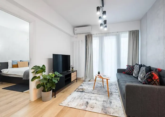 Sunny 2br Flat - Location - Charming Balcony Διαμέρισμα Βουκουρέστι