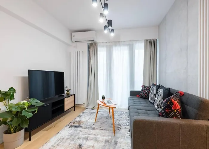 Appartement Sunny 2br Flat - Location - Charming Balcony Bucarest