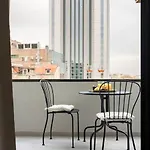 Sunny 2br Flat - Location - Charming Balcony شقة بوخارست